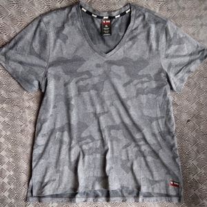 Tapout v neck athletic t shirt